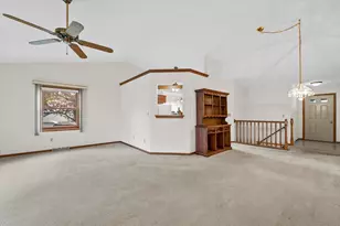 N114W15947 Hilbert Ln, Germantown, WI 53022 - Photo 9