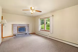 N3W27282 Arrowhead Trail, Pewaukee, WI 53188 - Photo 5