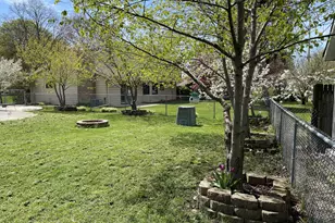 1708 Howlett Ln, Waukesha, WI 53186 - Photo 35