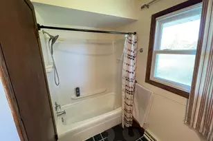 1708 Howlett Ln, Waukesha, WI 53186 - Photo 9
