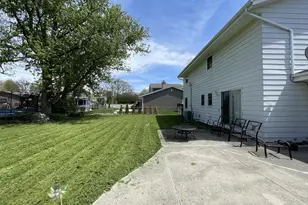 1708 Howlett Ln, Waukesha, WI 53186 - Photo 37