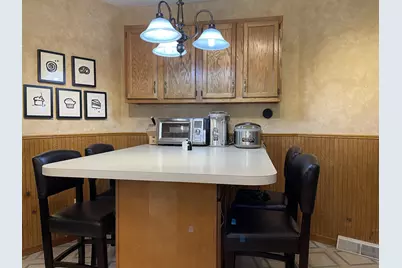 1708  Howlett Ln, Waukesha, WI 53186 - Photo 15