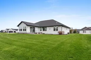 1625 Drusillas Way, Howard, WI 54313 - Photo 5