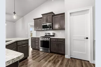 1625  Drusillas Way, Howard, WI 54313 - Photo 7