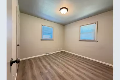 404  8th St, Somers, WI 53140 - Photo 9