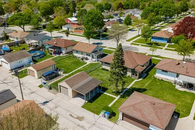 5525 W Leroy Ave, Milwaukee, WI 53220 - Photo 29