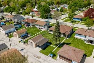 5525 W Leroy Ave, Milwaukee, WI 53220 - Photo 29