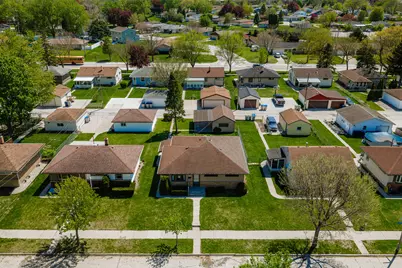 5525 W Leroy Ave, Milwaukee, WI 53220 - Photo 31