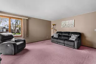 3903 Madeline Ln, Manitowoc, WI 54220 - Photo 11