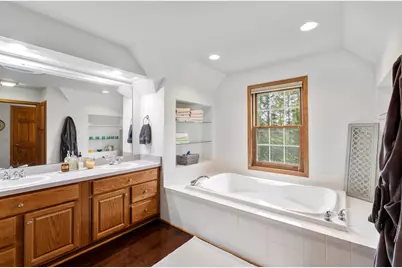 W72N509  Cider Mill Ct, Cedarburg, WI 53012 - Photo 23