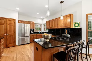 W72N509 Cider Mill Ct, Cedarburg, WI 53012 - Photo 11