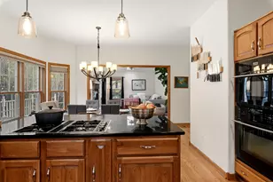 W72N509 Cider Mill Ct, Cedarburg, WI 53012 - Photo 9