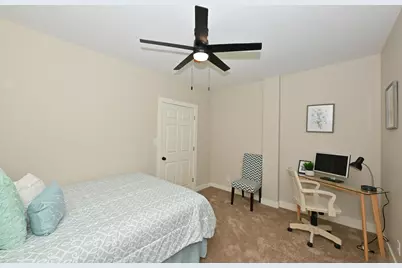 1901 N 32nd St #1903, Milwaukee, WI 53208 - Photo 13