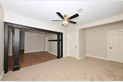 1901 N 32nd St #1903, Milwaukee, WI 53208 - Photo 15