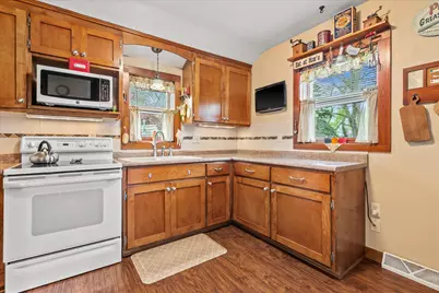 520 W Oakwood Rd, Oak Creek, WI 53154 - Photo 21