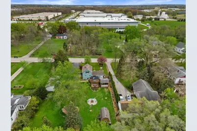 520 W Oakwood Rd, Oak Creek, WI 53154 - Photo 9