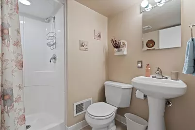 520 W Oakwood Rd, Oak Creek, WI 53154 - Photo 29