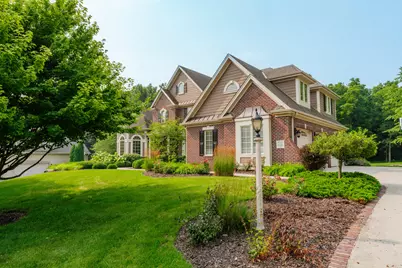 W210N5415  Carters Crossing Cir, Menomonee Falls, WI 53051 - Photo 71