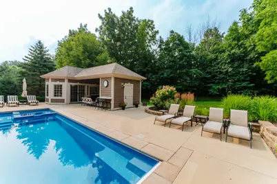 W210N5415  Carters Crossing Cir, Menomonee Falls, WI 53051 - Photo 69