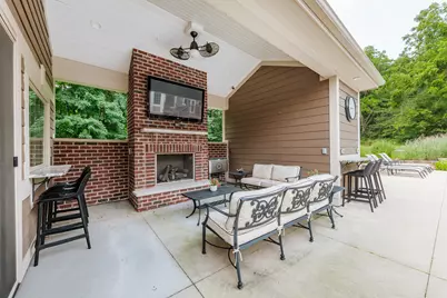 W210N5415  Carters Crossing Cir, Menomonee Falls, WI 53051 - Photo 59