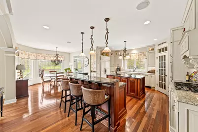 W210N5415  Carters Crossing Cir, Menomonee Falls, WI 53051 - Photo 13
