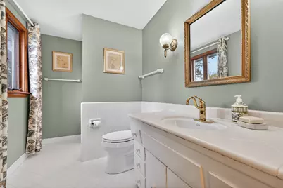 12613 N Jonquil Ct, Mequon, WI 53092 - Photo 15