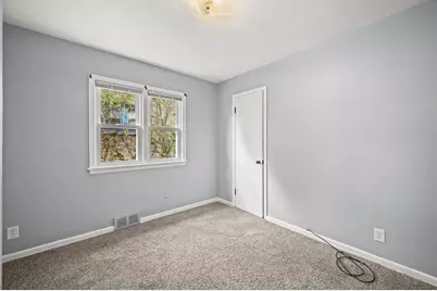 5359 N 33rd St, Milwaukee, WI 53209 - Photo 7