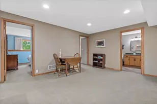 625 S Stonehedge Dr, Brookfield, WI 53045 - Photo 33