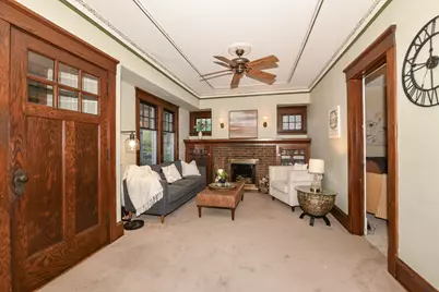 1802 N 72nd St, Wauwatosa, WI 53213 - Photo 7