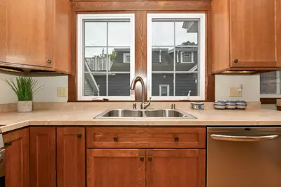 1802 N 72nd St, Wauwatosa, WI 53213 - Photo 21