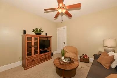 1802 N 72nd St, Wauwatosa, WI 53213 - Photo 23