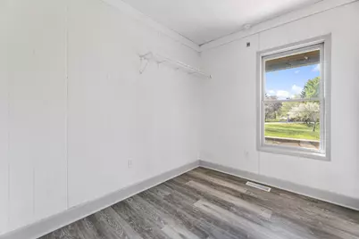 1245  County Road Ph -, Onalaska, WI 54650 - Photo 11