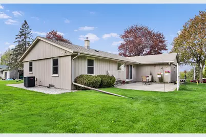 18115  Bolter Ln, Brookfield, WI 53045 - Photo 15