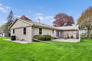 18115 Bolter Ln, Brookfield, WI 53045 - Photo 15