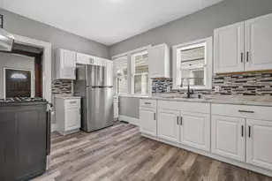 1529 Thurston Ave, Racine, WI 53405 - Photo 11