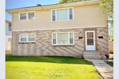 8221 W Villard Ave #8223, Milwaukee, WI 53218 - Photo 1