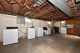 8221 W Villard Ave, Milwaukee, WI 53218 - Photo 17