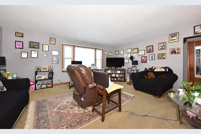 8221 W Villard Ave #8223, Milwaukee, WI 53218 - Photo 11