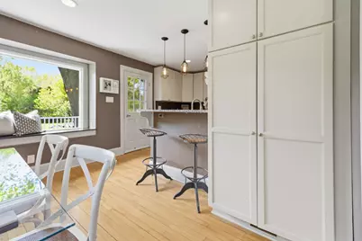 5605 W Pine Ln, Mequon, WI 53092 - Photo 13
