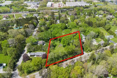 5605 W Pine Ln, Mequon, WI 53092 - Photo 51