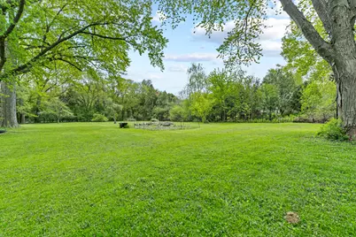 5605 W Pine Ln, Mequon, WI 53092 - Photo 43