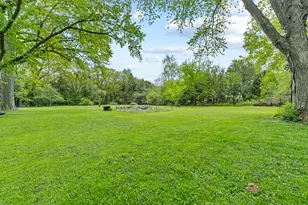 5605 W Pine Ln, Mequon, WI 53092 - Photo 43
