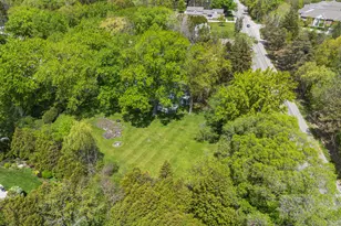 5605 W Pine Ln, Mequon, WI 53092 - Photo 49