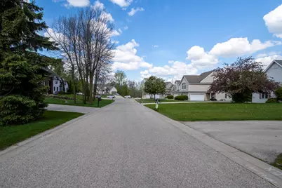 19065  Hiview Dr #2, Brookfield, WI 53045 - Photo 53