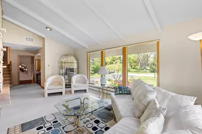 N68W15321  Prudence Dr, Menomonee Falls, WI 53051 - Photo 9