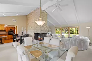 N68W15321 Prudence Dr, Menomonee Falls, WI 53051 - Photo 7
