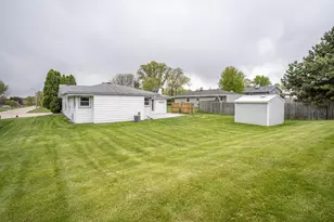 3812 W Jodi Pl, Franklin, WI 53132 - Photo 35