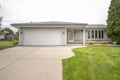 3812 W Jodi Pl, Franklin, WI 53132 - Photo 31