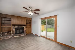 3812 W Jodi Pl, Franklin, WI 53132 - Photo 11