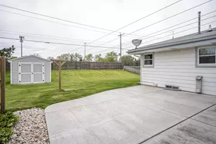 3812 W Jodi Pl, Franklin, WI 53132 - Photo 29